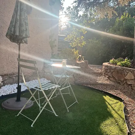 Appartement 4 Personnes Avec Terrasse, Piscine Et Tennis Fréjus